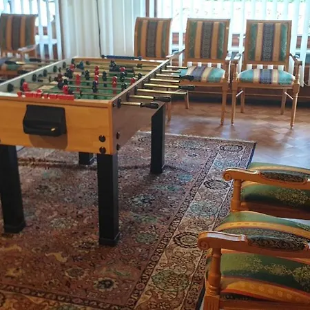 Ferien Und Selbstversorgerhaus Fuer Gruppen Sauerthaler Hof - Loreley *