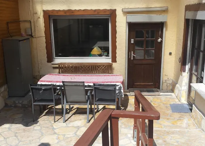 Ferien Und Selbstversorgerhaus Fuer Gruppen Sauerthaler Hof - Loreley Villa